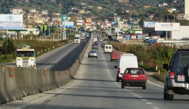 Importi i makinave nga jashte, hyjne ne fuqi rregullat e reja